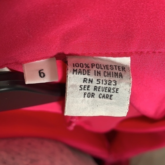 Ms. Chaus vintage dress with removable shoulder pads. - Picture 11 of 15